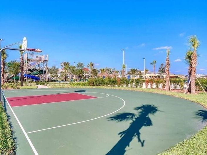 Image No.28-5 Bed Townhouse for sale