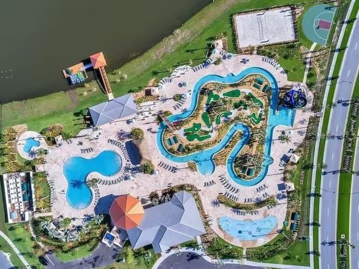 Image No.30-5 Bed Townhouse for sale