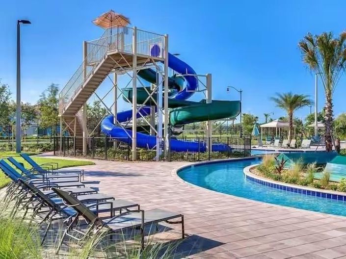 Image No.33-5 Bed Townhouse for sale