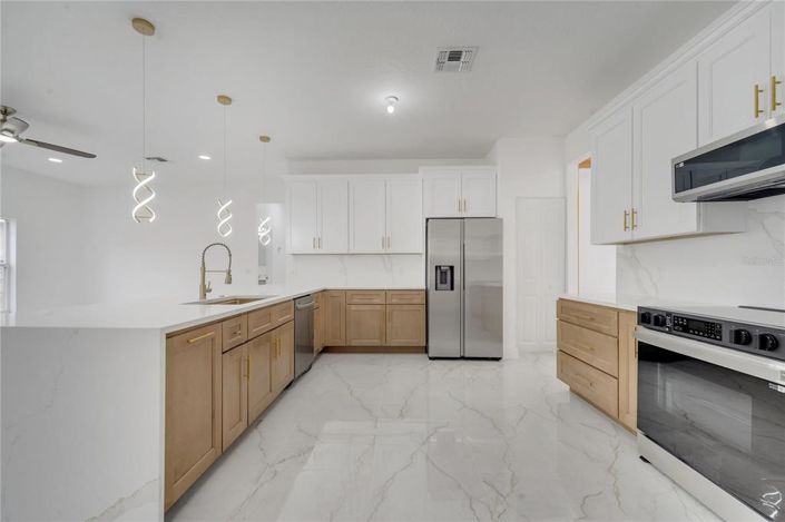 Image No.21-5 Bed Property for sale