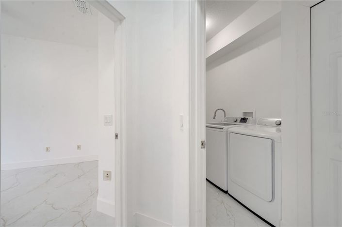 Image No.33-5 Bed Property for sale