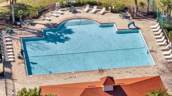 Image No.67-5 Bed Property for sale