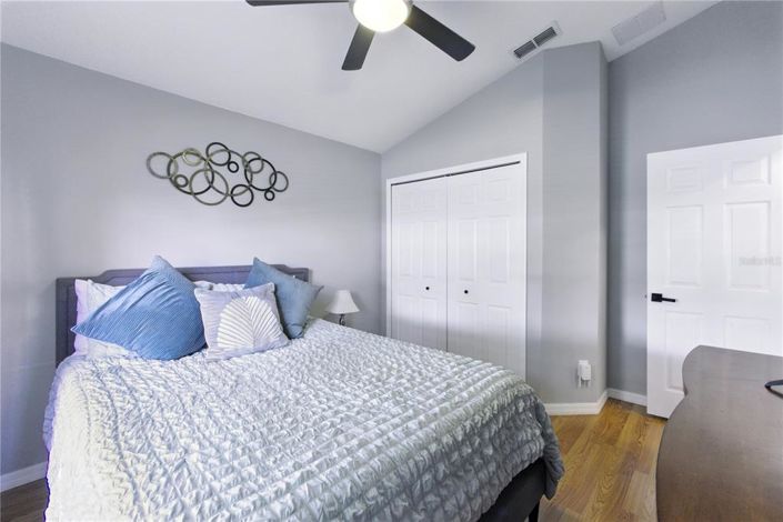 Image No.22-5 Bed Property for sale