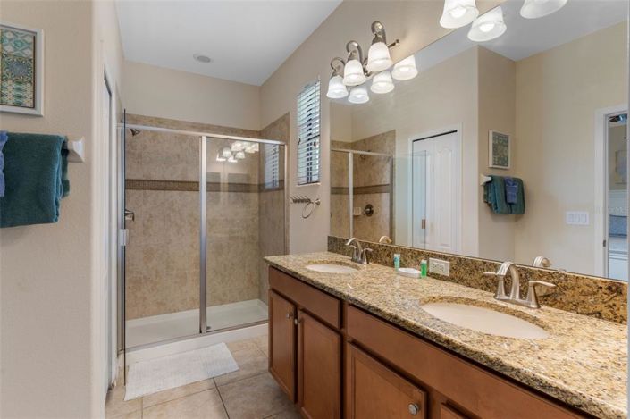 Image No.14-4 Bed Property for sale