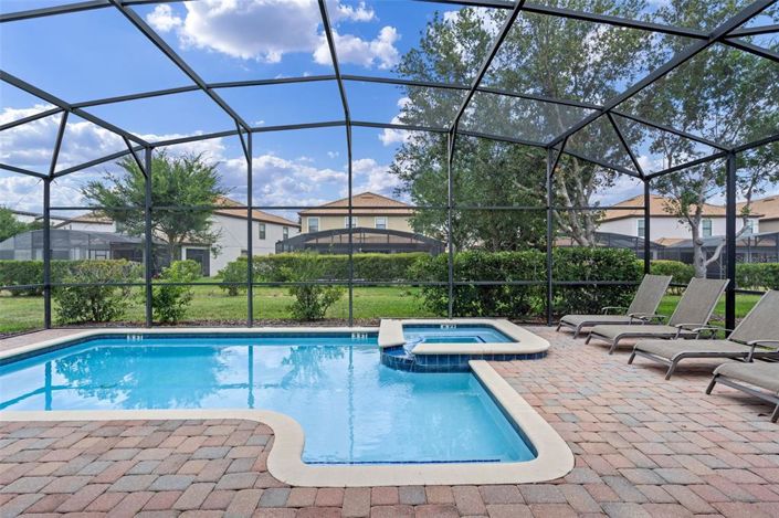 Image No.28-4 Bed Property for sale