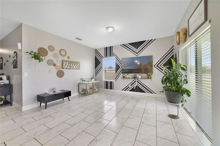 Image No.10-4 Bed Property for sale