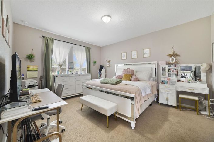 Image No.15-4 Bed Property for sale