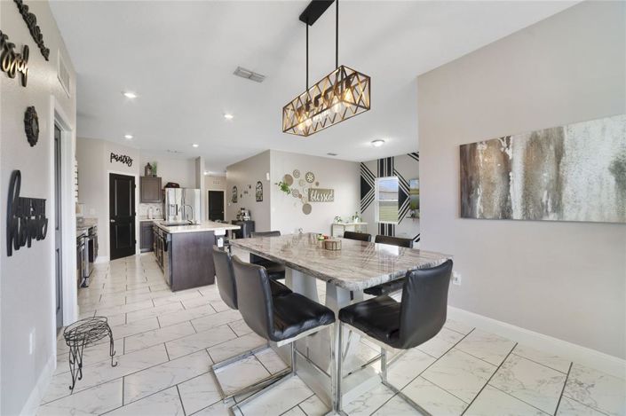 Image No.8-4 Bed Property for sale