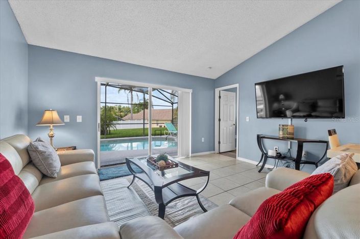 Image No.4-3 Bed Property for sale