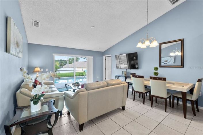 Image No.7-Propriété de 3 chambres à vendre à Davenport