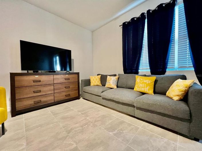 Image No.9-3 Bed Townhouse for sale