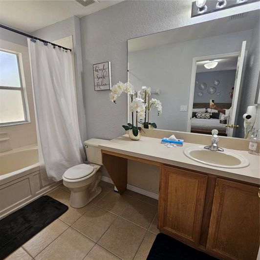 Image No.17-4 Bed Townhouse for sale