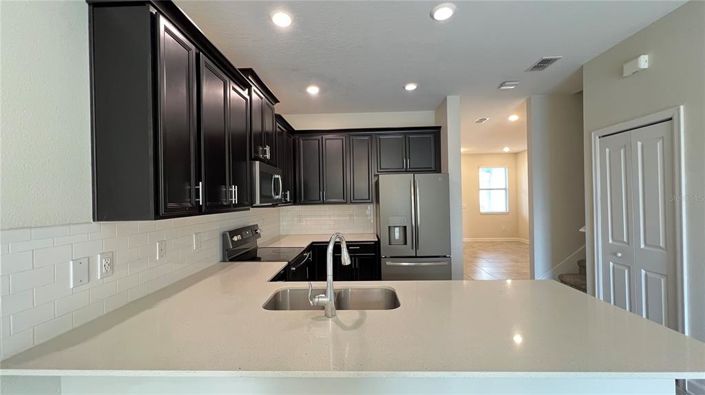 Image No.15-3 Bed Townhouse for sale