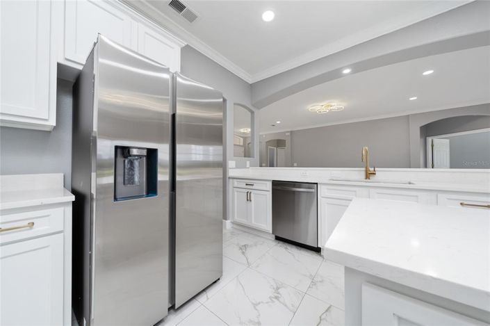 Image No.8-4 Bed Property for sale