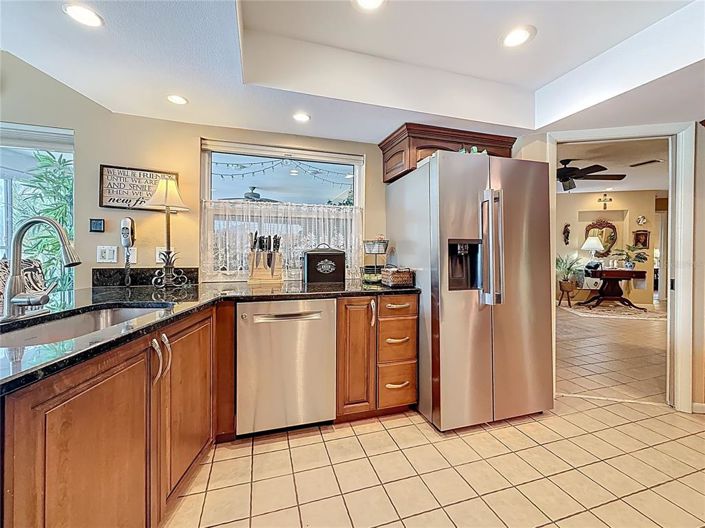 Image No.12-3 Bed Property for sale