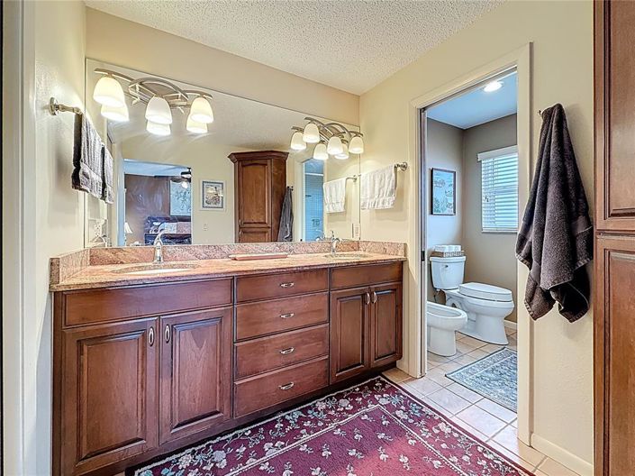 Image No.22-3 Bed Property for sale