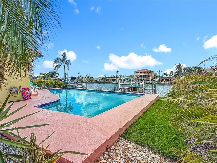 Image No.41-3 Bed Property for sale