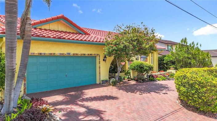 Image No.55-3 Bed Property for sale