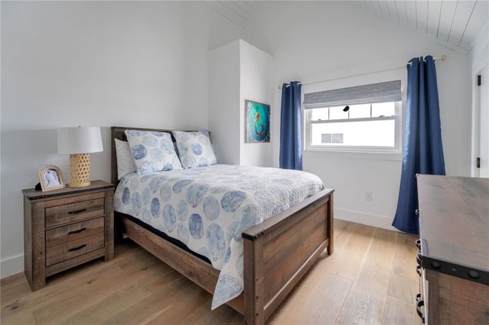 Image No.15-4 Bed Property for sale