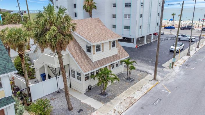 Image No.27-4 Bed Property for sale