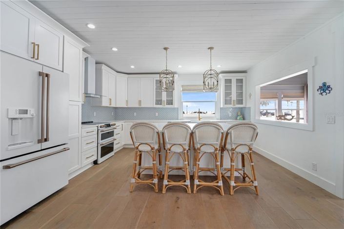 Image No.4-4 Bed Property for sale