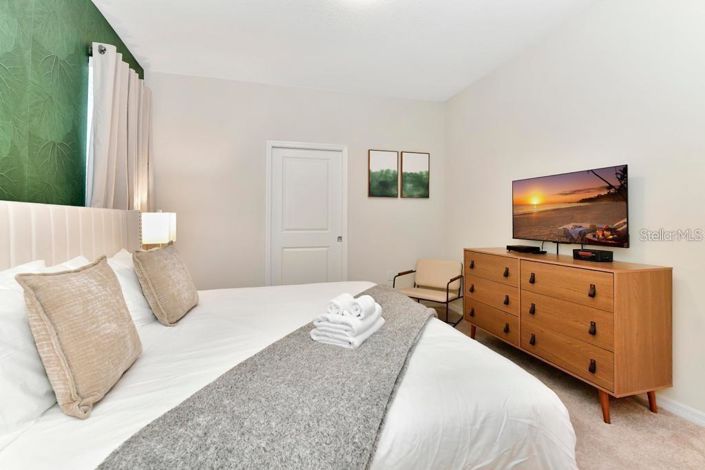 Image No.21-6 Bed Property for sale