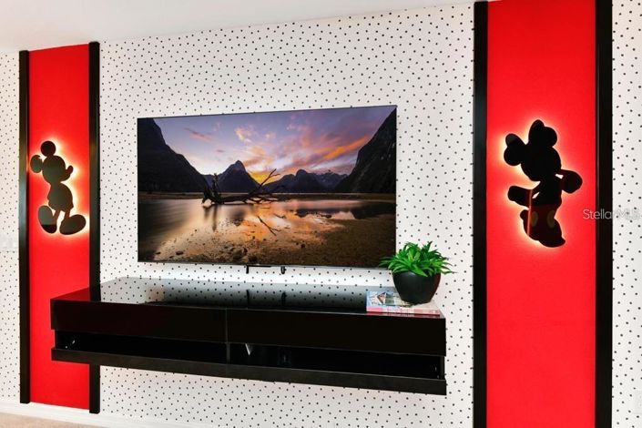 Image No.26-6 Bed Property for sale