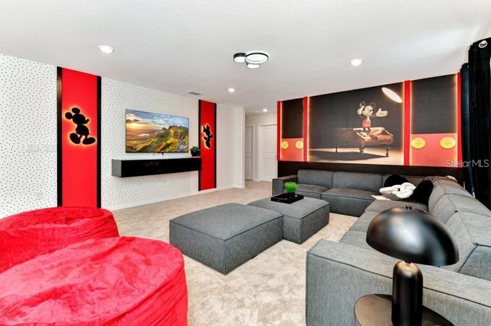 Image No.28-6 Bed Property for sale