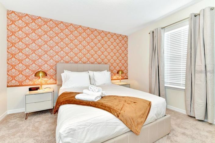 Image No.39-6 Bed Property for sale