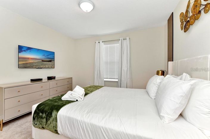 Image No.43-6 Bed Property for sale