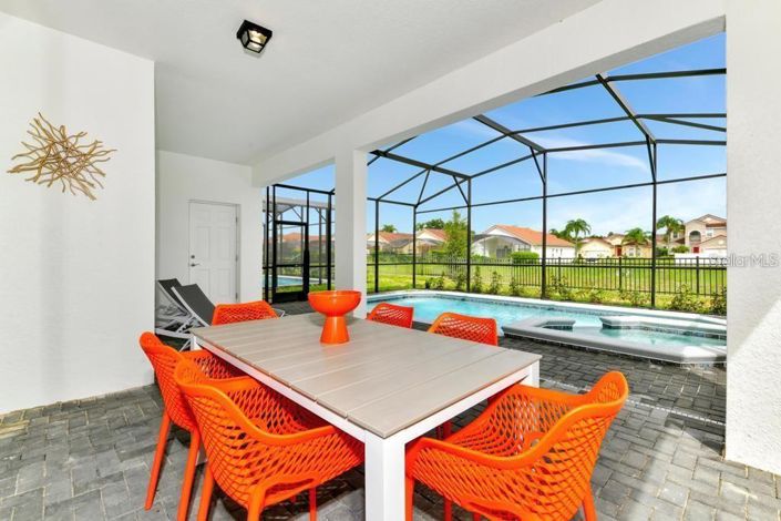 Image No.50-6 Bed Property for sale