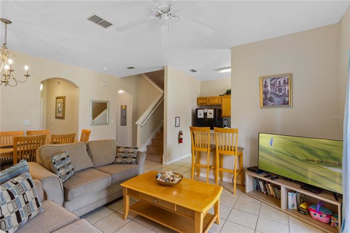 Image No.10-4 Bed Townhouse for sale