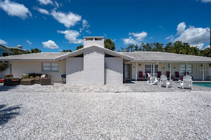 Image No.1-3 Bed Property for sale