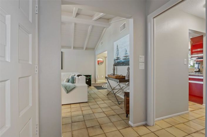 Image No.10-3 Bed Property for sale