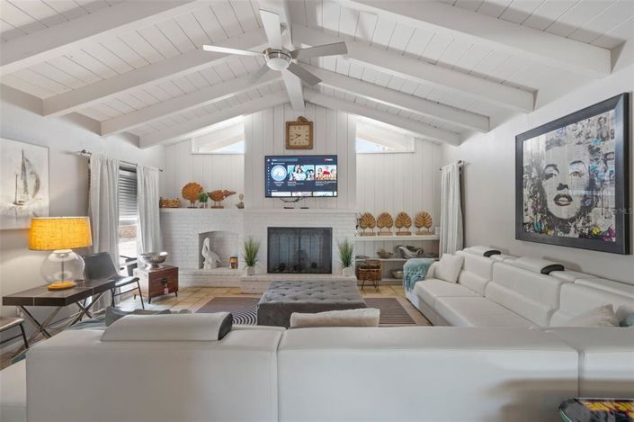 Image No.13-3 Bed Property for sale