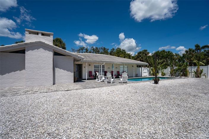 Image No.47-3 Bed Property for sale