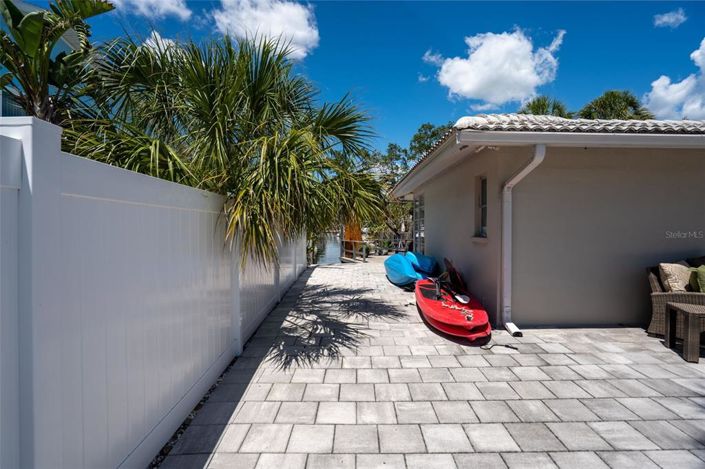 Image No.51-3 Bed Property for sale