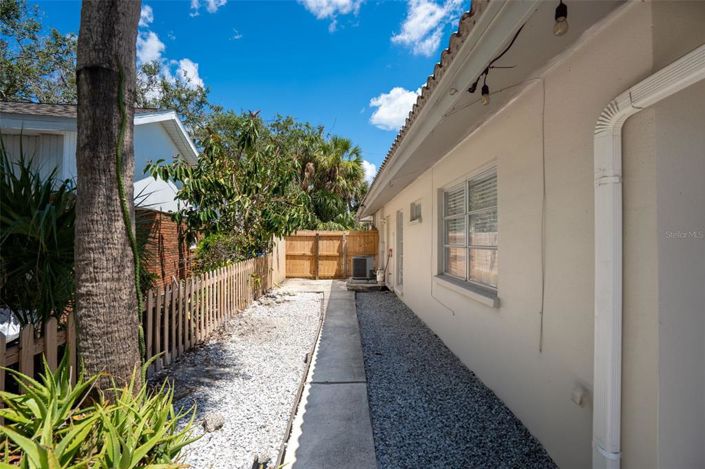 Image No.58-3 Bed Property for sale