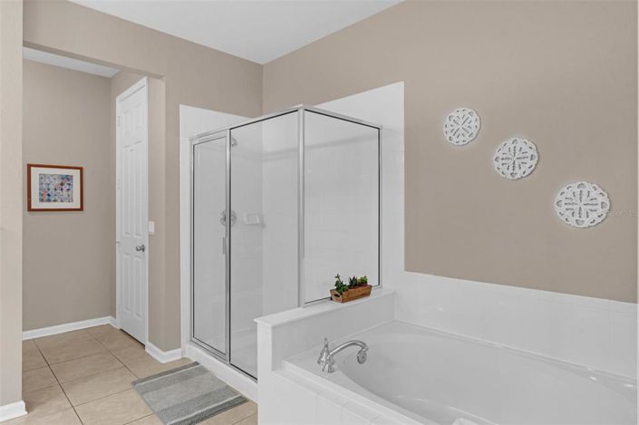 Image No.33-2 Bed Property for sale