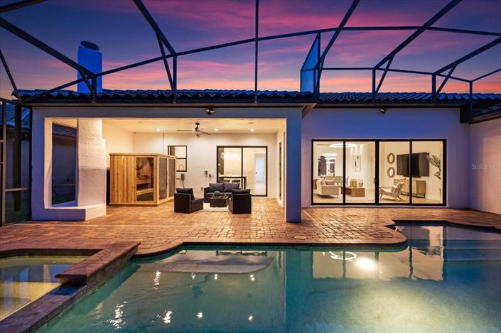 Image No.4-4 Bed Property for sale