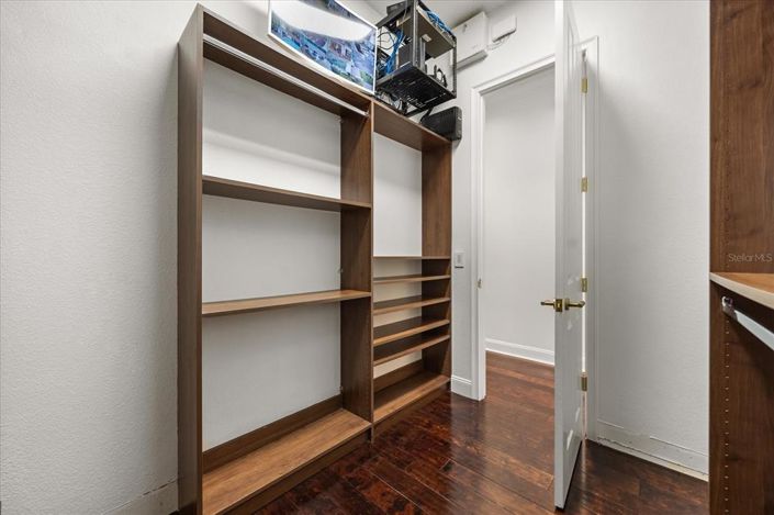 Image No.51-4 Bed Property for sale