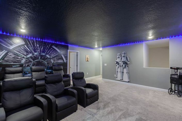 Image No.15-6 Bed Property for sale