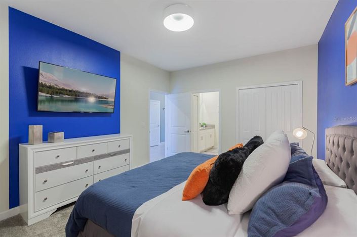 Image No.23-6 Bed Property for sale