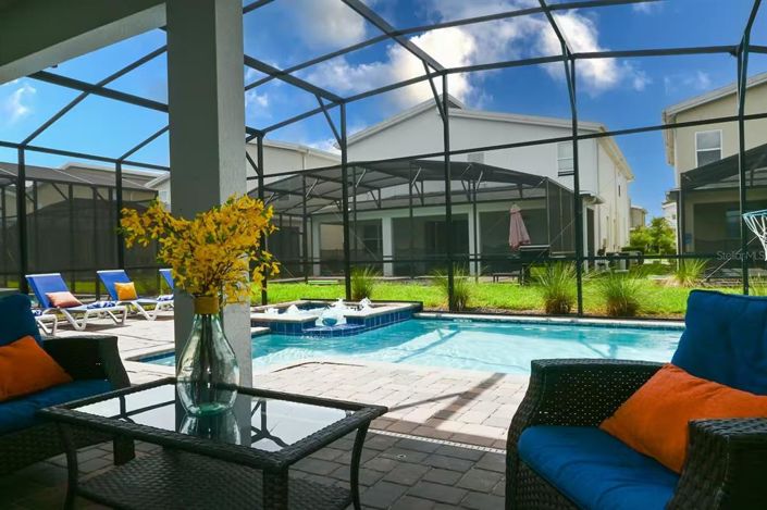 Image No.61-6 Bed Property for sale