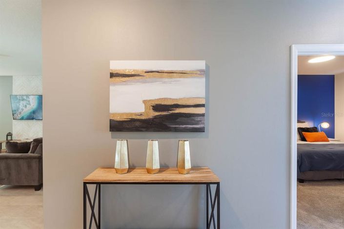 Image No.73-6 Bed Property for sale