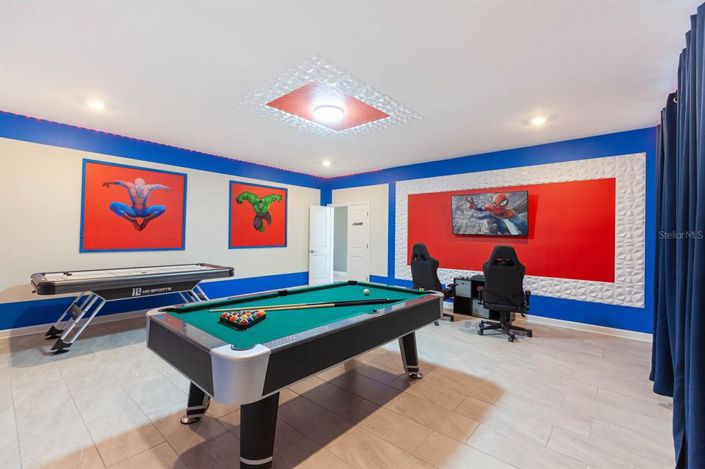 Image No.80-6 Bed Property for sale