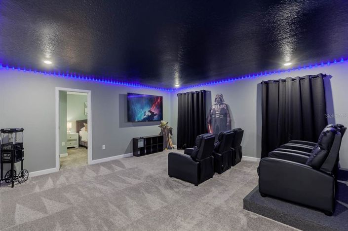 Image No.81-6 Bed Property for sale