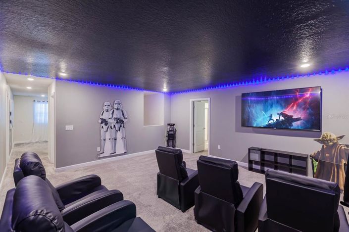 Image No.82-6 Bed Property for sale