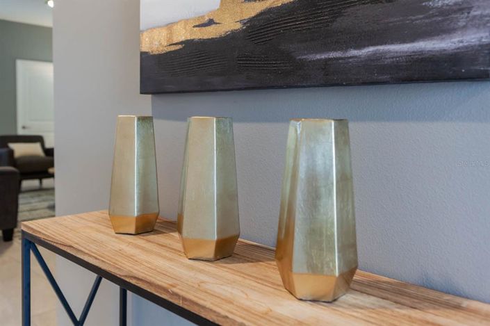 Image No.84-6 Bed Property for sale