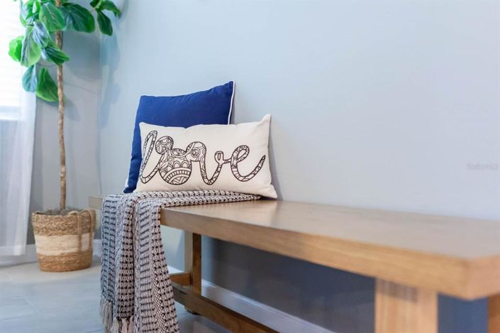 Image No.88-6 Bed Property for sale